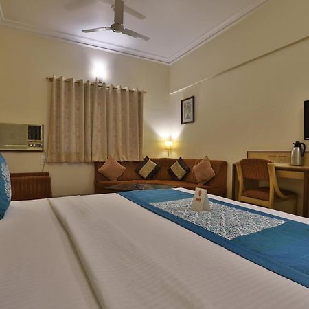 Capital O 1338 Hotel Harmony Rajkot Exterior photo